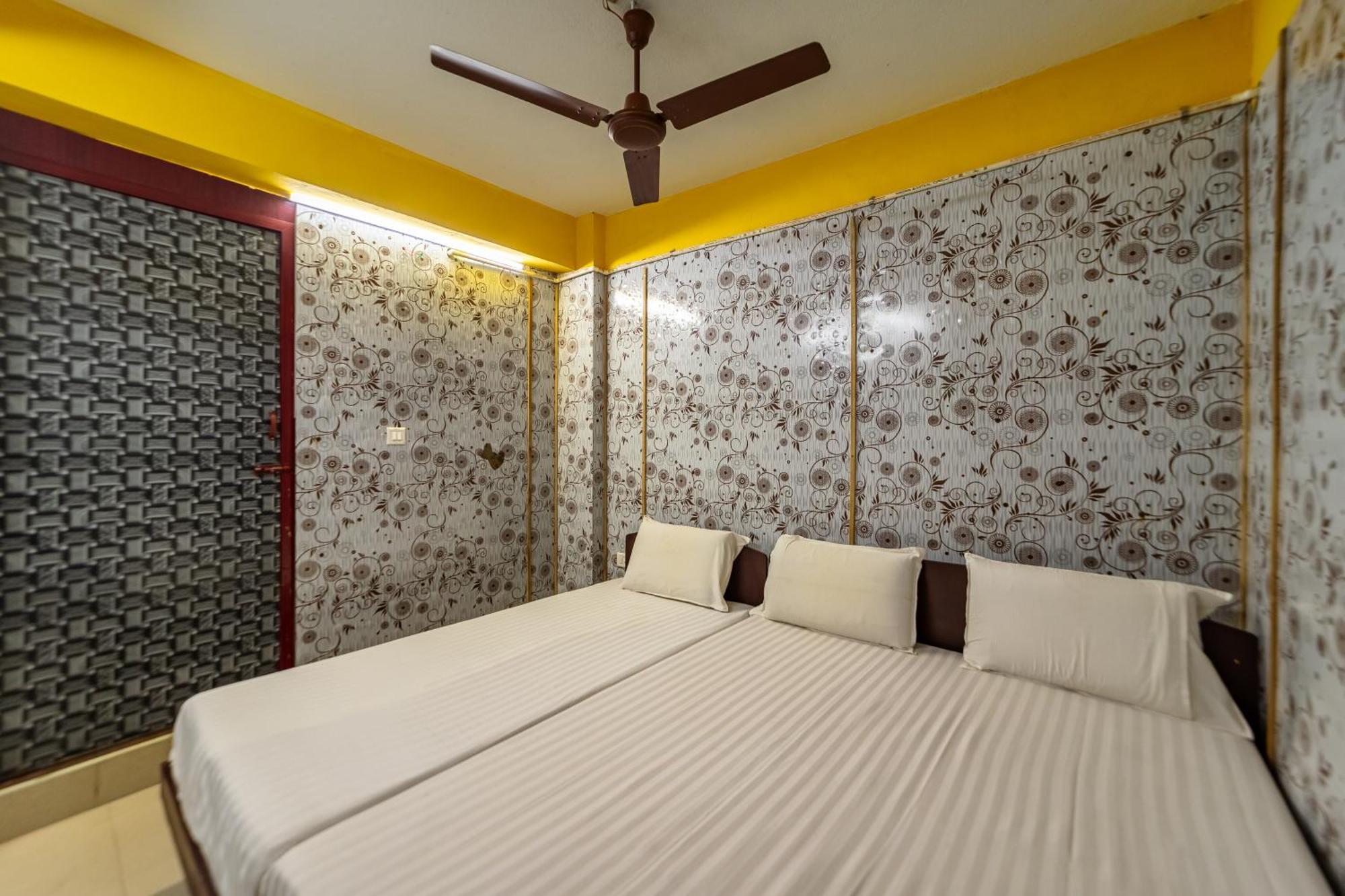 Vasavi Residenzcy Hotel Puducherry Eksteriør billede