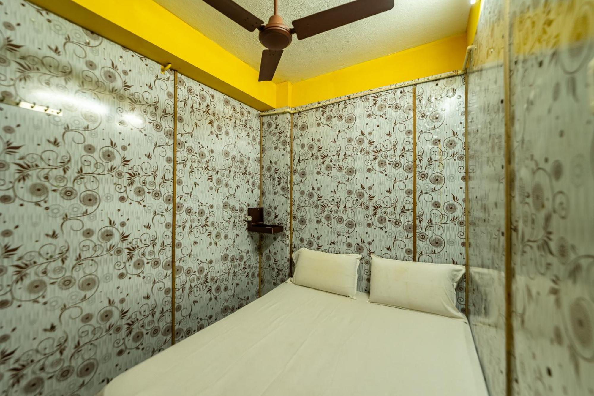 Vasavi Residenzcy Hotel Puducherry Eksteriør billede
