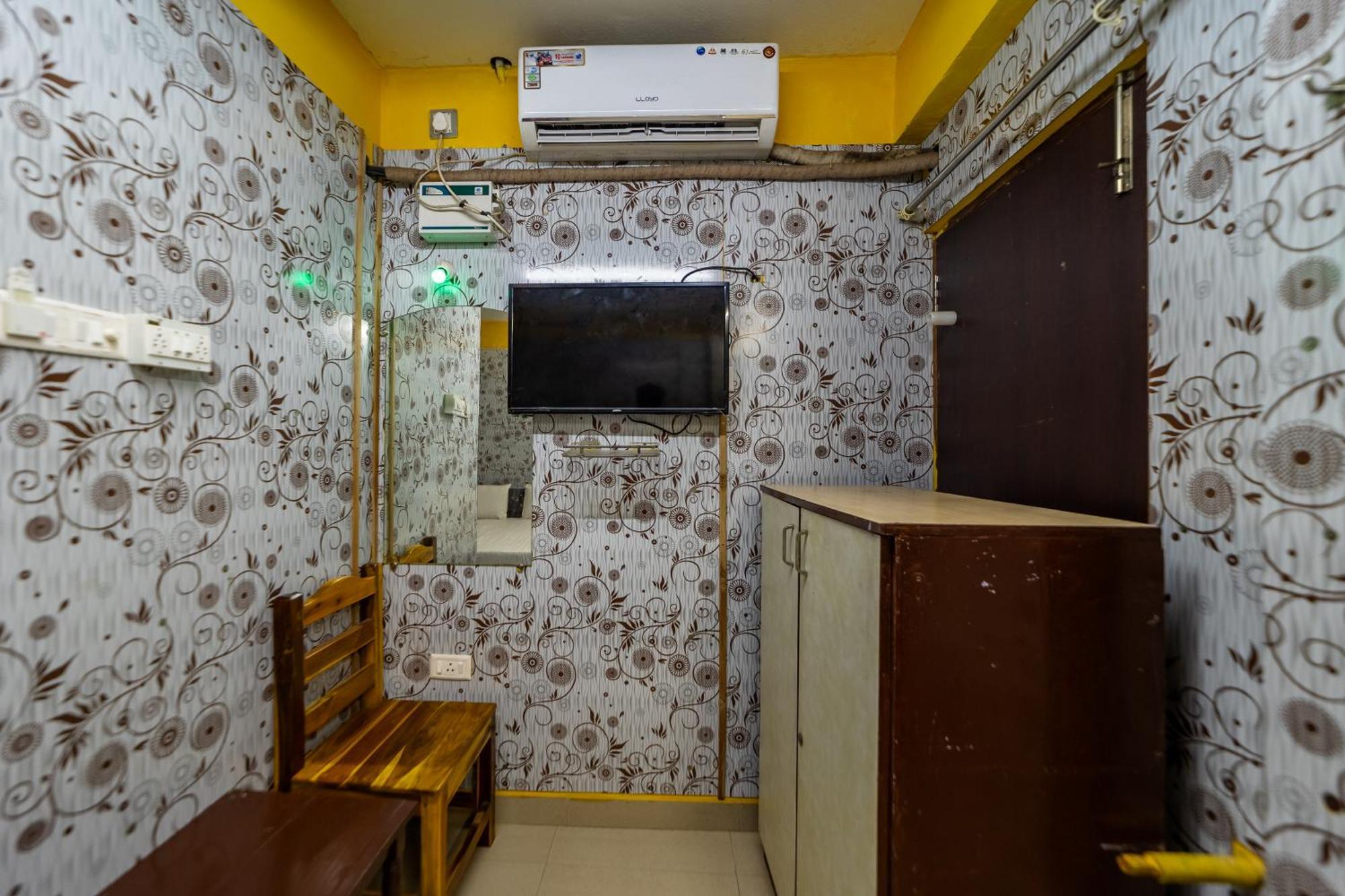 Vasavi Residenzcy Hotel Puducherry Eksteriør billede