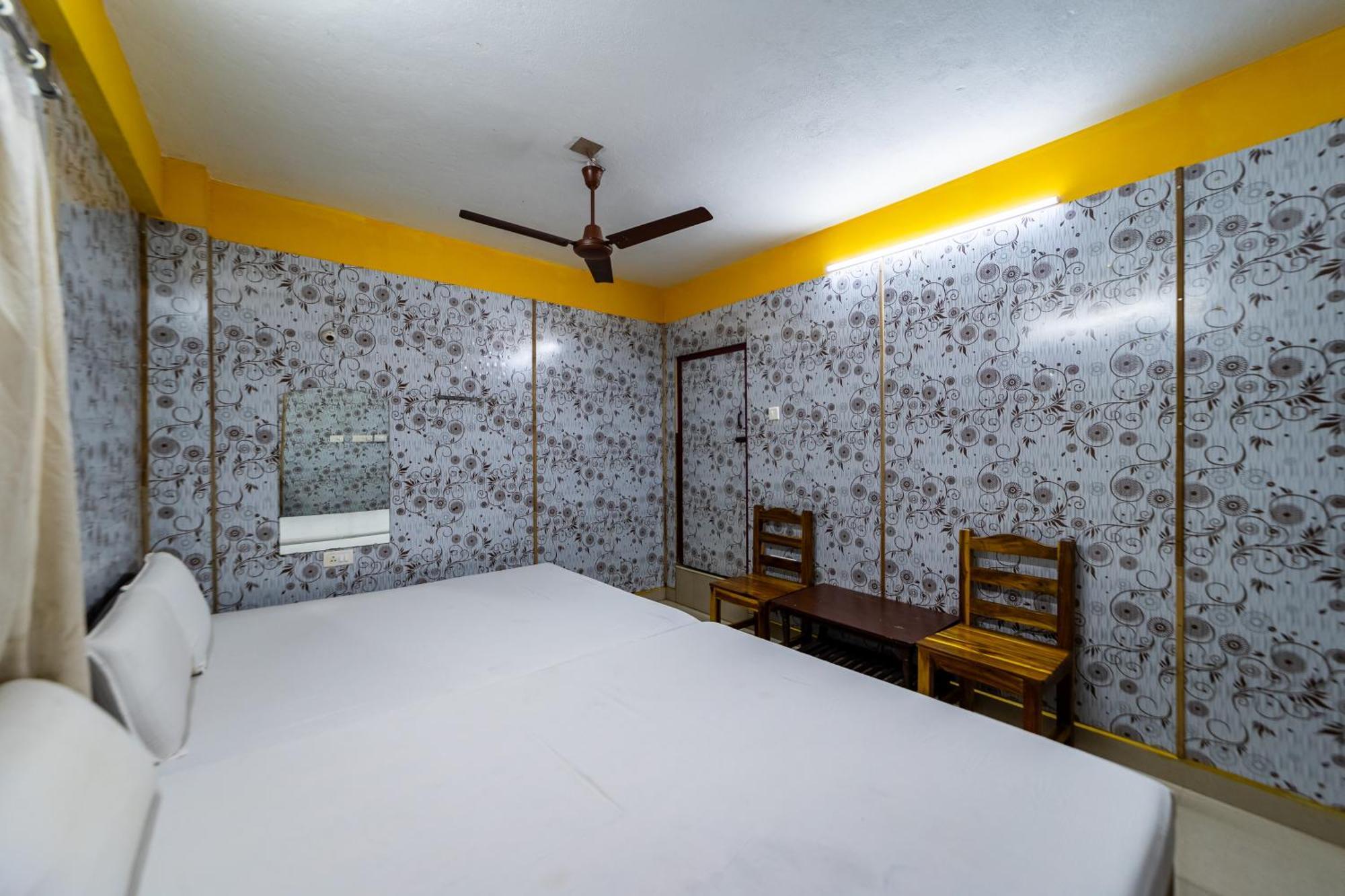 Vasavi Residenzcy Hotel Puducherry Eksteriør billede