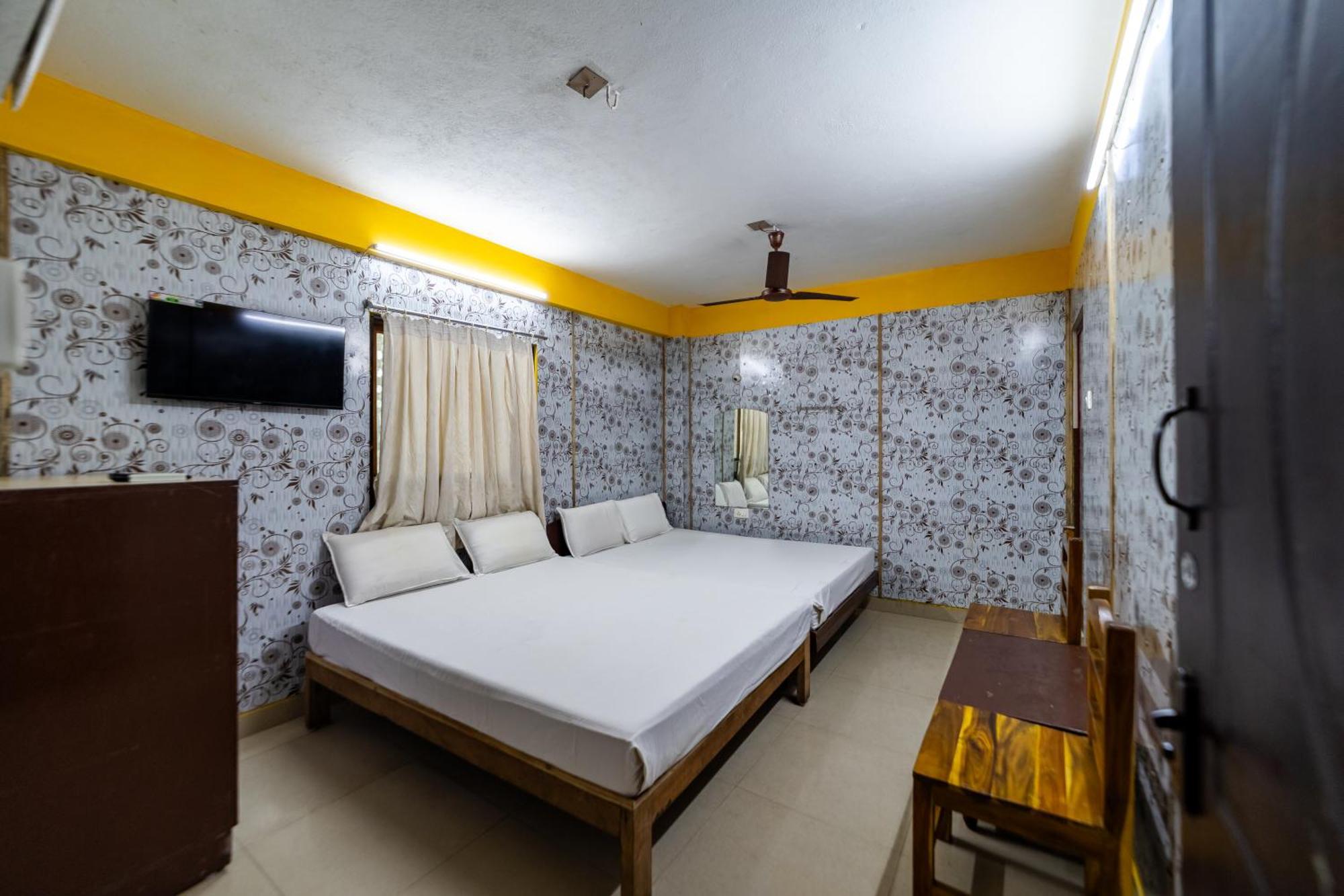 Vasavi Residenzcy Hotel Puducherry Eksteriør billede