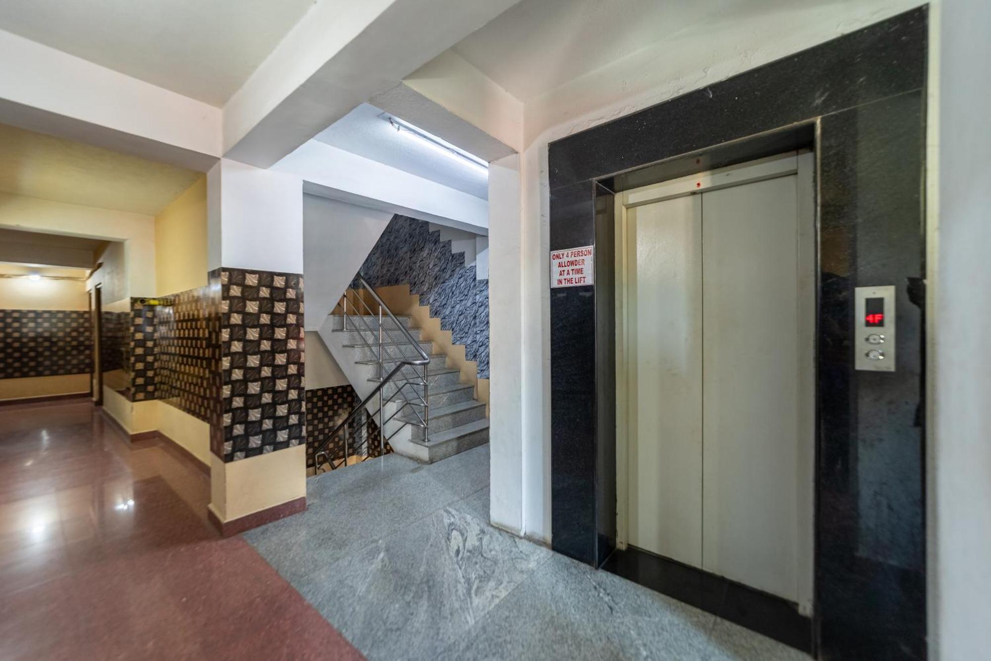 Vasavi Residenzcy Hotel Puducherry Eksteriør billede